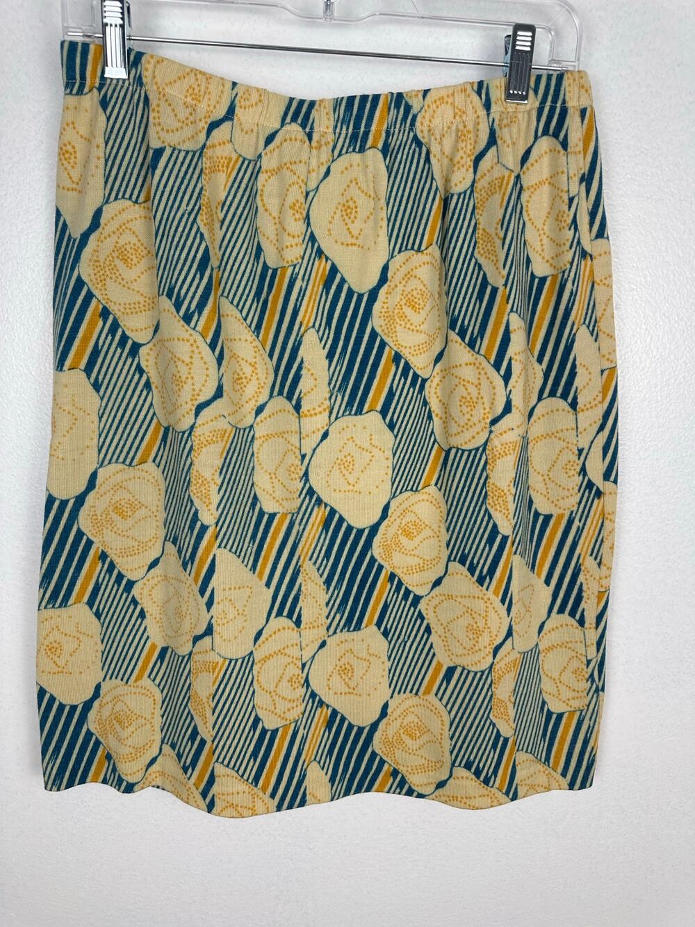 vintage 1960s/1970s 100% Merino Wool Goldworm graphic knit skirt Mod Size 10
